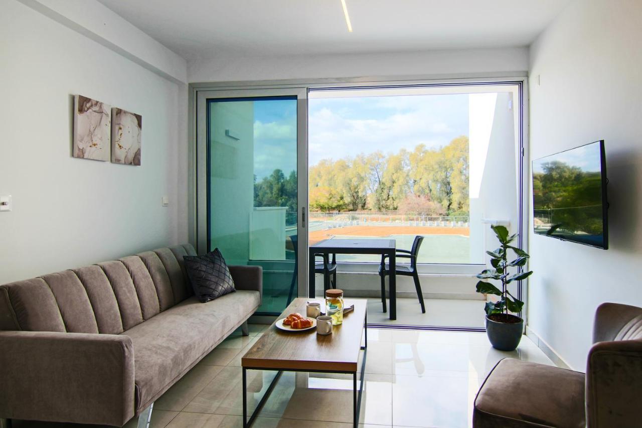 Phaedrus Living - Seaside Executive Flat Harbour 208 Appartement Paphos Buitenkant foto